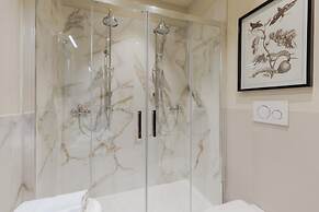 Villa Borbone - Perched on the Lucca Hills