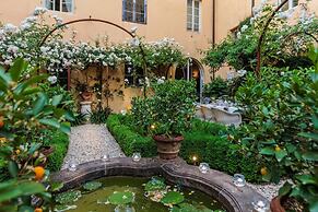 Casa Vanny an Apartment With Private Garden