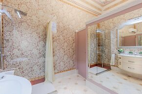 The Silk Thread the Luxury 3 Bedrooms Apartment