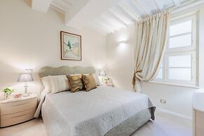 The Silk Thread the Luxury 3 Bedrooms Apartment