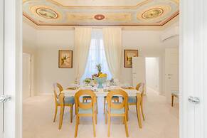 The Silk Thread the Luxury 3 Bedrooms Apartment