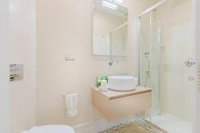 The Silk Thread the Luxury 3 Bedrooms Apartment