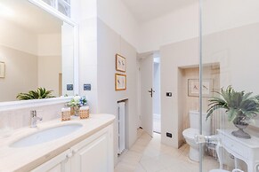 Casa Pitt in Lucca With 3 Bedrooms and 2 Bathrooms