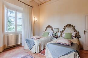 Rocca di Cetona - a Medieval Castle