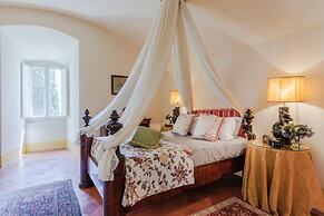Rocca di Cetona - a Medieval Castle