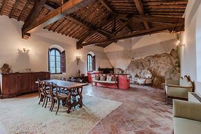 Rocca di Cetona - a Medieval Castle