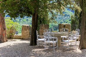 Rocca di Cetona - a Medieval Castle