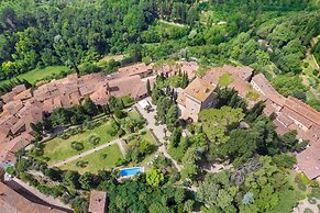 Rocca di Cetona - a Medieval Castle