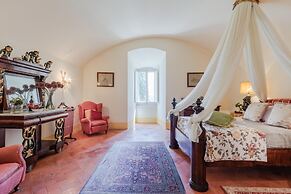 Rocca di Cetona - a Medieval Castle