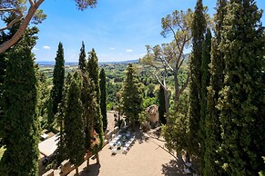 Rocca di Cetona - a Medieval Castle
