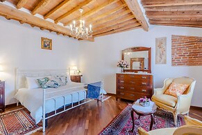 Casa La Guardia a 3 Bedrooms Panoramic Apartment