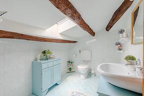 Casa La Guardia a 3 Bedrooms Panoramic Apartment