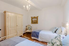 Casa La Guardia a 3 Bedrooms Panoramic Apartment