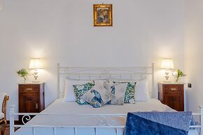 Casa La Guardia a 3 Bedrooms Panoramic Apartment