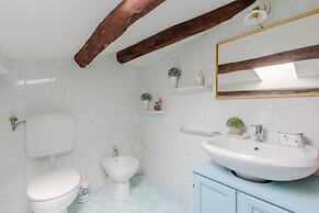 Casa La Guardia a 3 Bedrooms Panoramic Apartment