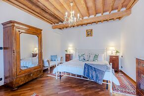 Casa La Guardia a 3 Bedrooms Panoramic Apartment