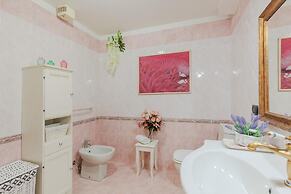 Casa La Guardia a 3 Bedrooms Panoramic Apartment