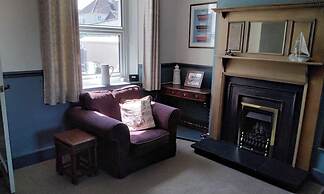 Cosy, Spacious 2-bed Cottage in Watchet, Somerset