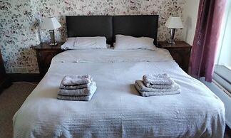 Cosy, Spacious 2-bed Cottage in Watchet, Somerset