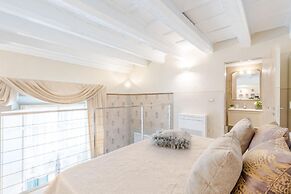 The Duke s Room in Lucca