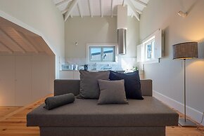Oporto Rooftop Studio by Vacationy