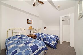 Hacienda Roja - The Pinion #8 at Wind Walker Homestead