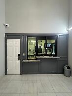 Kiwi Inn Willowbrook State Highway 249 Beltway 8