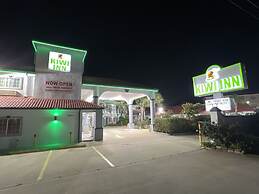 Kiwi Inn Willowbrook State Highway 249 Beltway 8