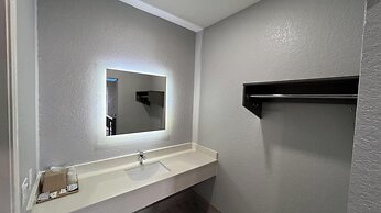 Kiwi Inn Willowbrook State Highway 249 Beltway 8