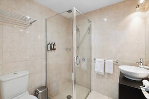 2-BEDROOM PENTHOUSE APARTMENT - THE BEACON 1004