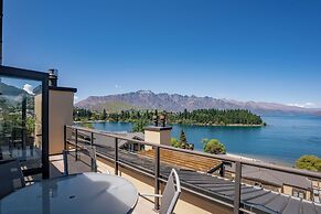 2-BEDROOM PENTHOUSE APARTMENT - THE BEACON 1004