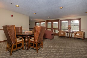 Suites at Silver Tree A124