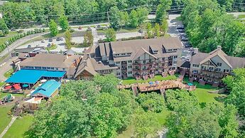 Suites at Silver Tree A124