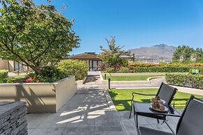 THE BEACON - 2 BEDROOM TOWN CENTER APARTMENT 614