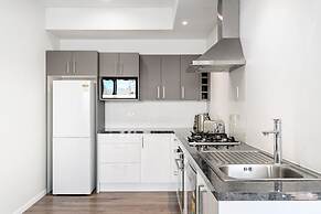 A LUCKIE CHARM - 3-BEDROOM TOWNHOUSE WITH SPECTACULAR VIEW