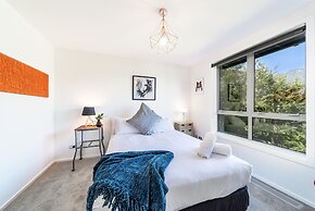 2-BEDROOM APARTMENT - BEECHWOOD