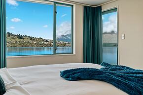 LAKEFRONT LIVING AT REMARKABLES - WEST