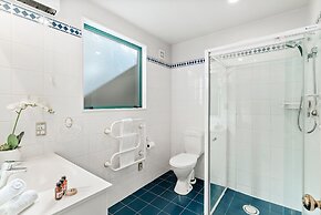 LAKEFRONT LIVING AT REMARKABLES - WEST