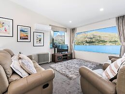 LAKEFRONT LIVING AT REMARKABLES - EAST