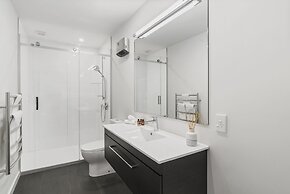 MODERN ALPINE LIVING SPECTACULAR VIEW