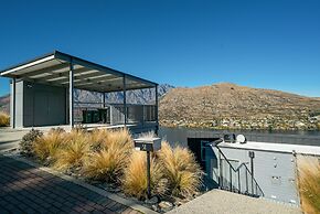 MODERN ALPINE LIVING SPECTACULAR VIEW