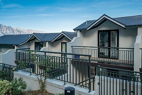 ALPINE LOFT WITH JAW-DROPPING VIEW