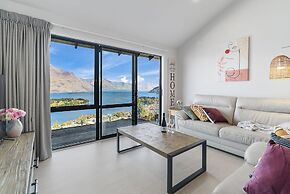 ALPINE LOFT WITH JAW-DROPPING VIEW