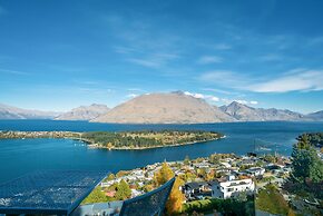 ALPINE LOFT WITH JAW-DROPPING VIEW