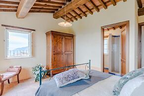 Tuscan Fizz Villa a Vineyards Retreat