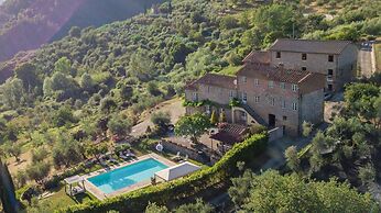 Tuscan Fizz Villa a Vineyards Retreat