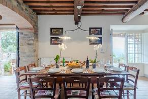 Tuscan Fizz Villa a Vineyards Retreat