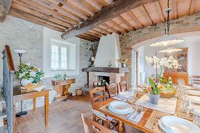 Tuscan Fizz Villa a Vineyards Retreat