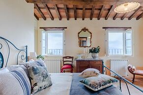 Tuscan Fizz Villa a Vineyards Retreat