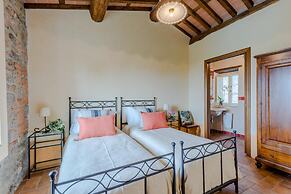 Tuscan Fizz Villa a Vineyards Retreat